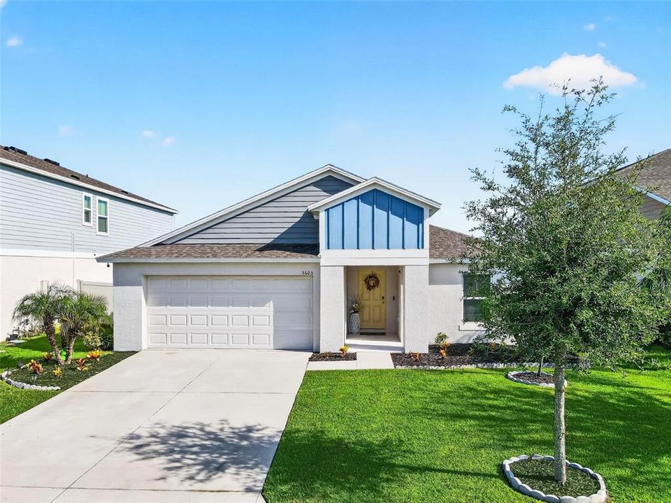 For Sale: $325,000 (4 beds, 2 baths, 1848 Square Feet)