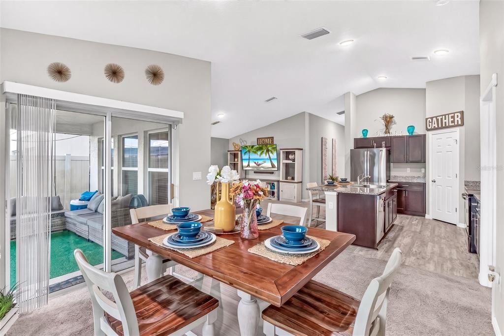 For Sale: $325,000 (4 beds, 2 baths, 1848 Square Feet)