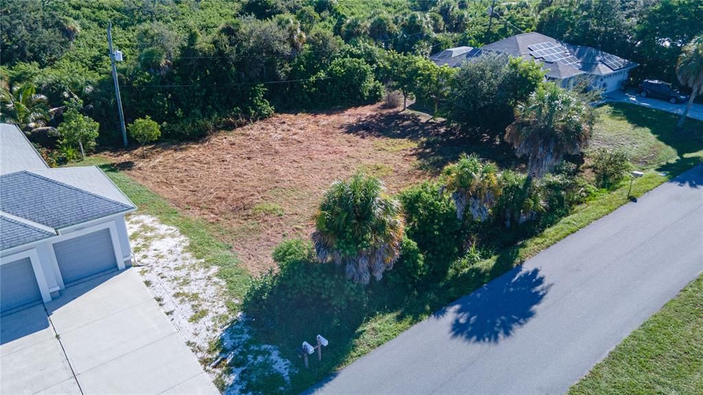 En Venta: $120,000 (0.23 acres)