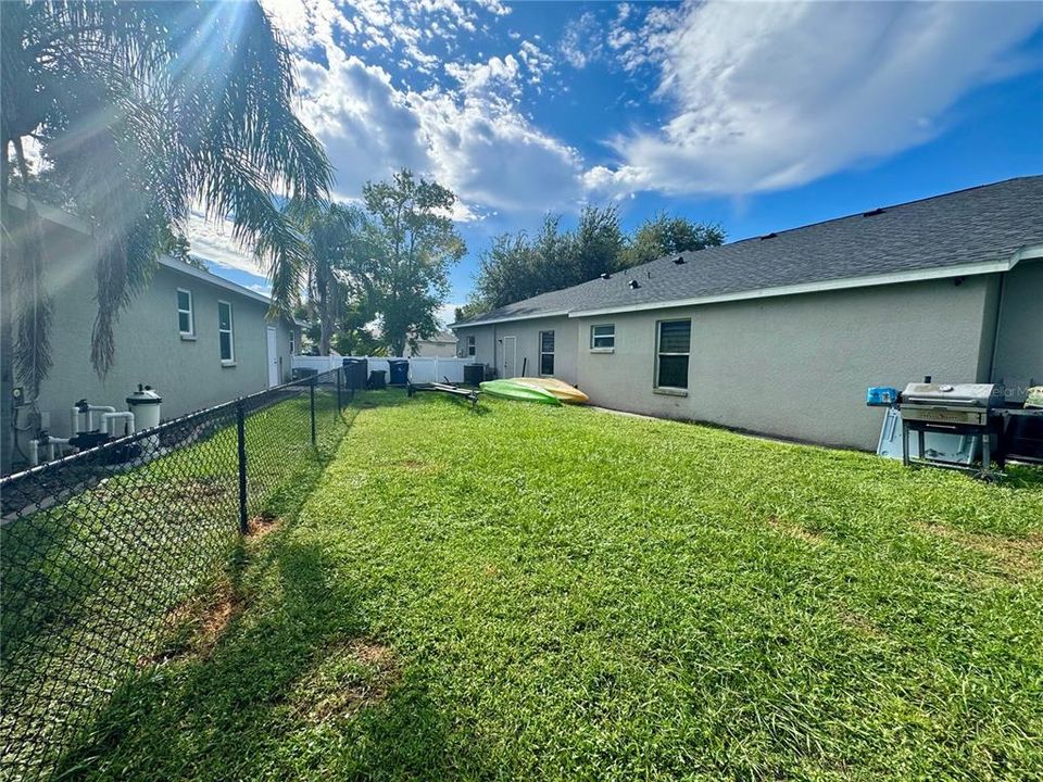 For Sale: $389,900 (4 beds, 2 baths, 2245 Square Feet)