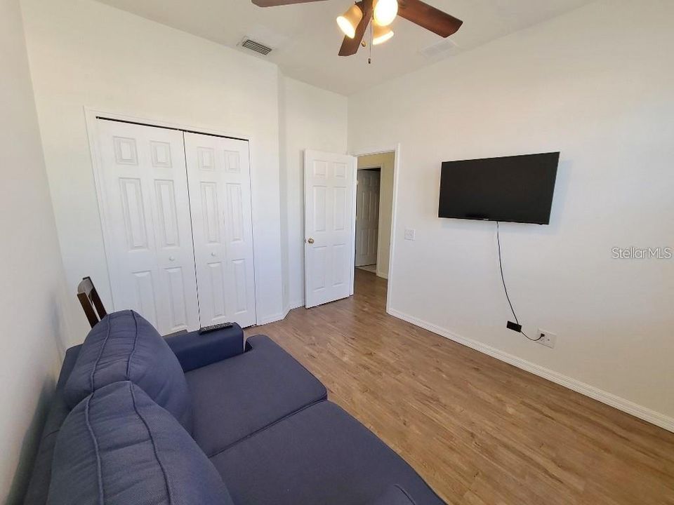 В аренду: $2,150 (3 спален, 2 ванн, 1378 Квадратных фут)