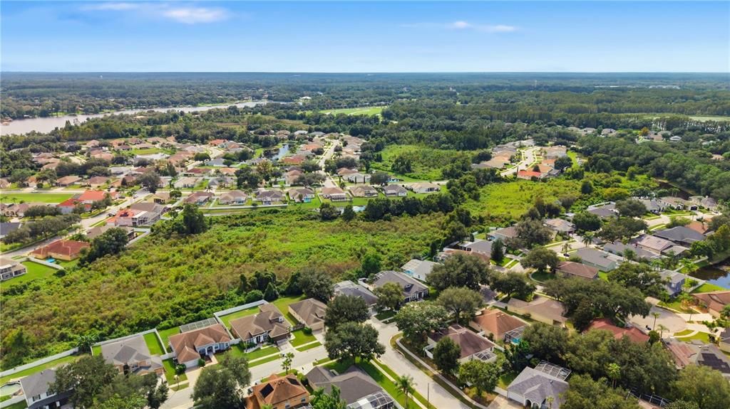 For Sale: $585,000 (5 beds, 3 baths, 2290 Square Feet)