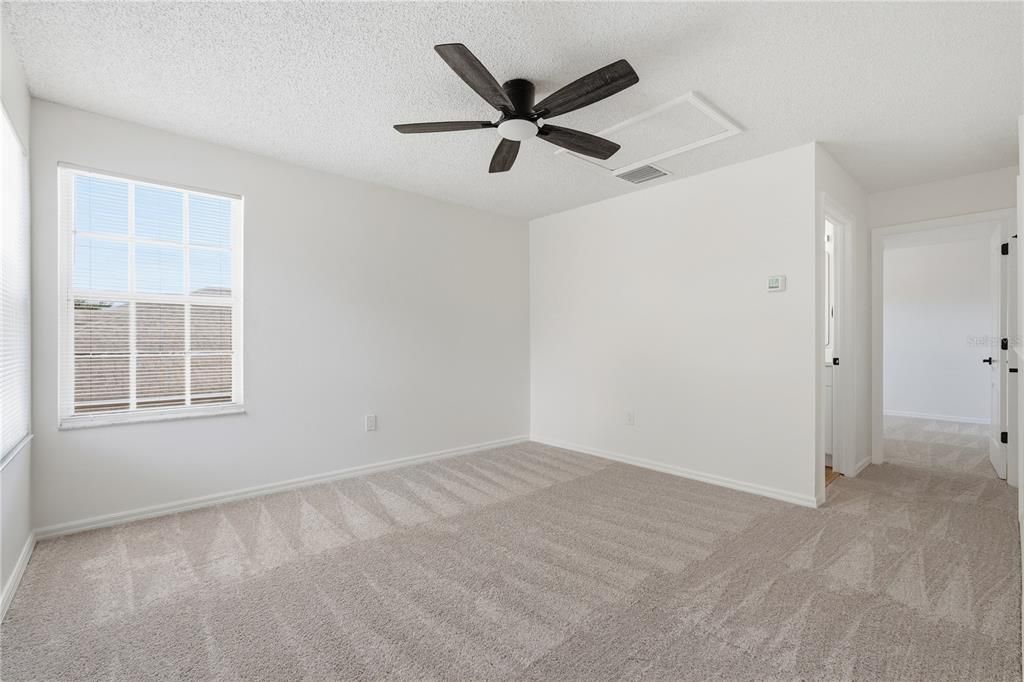 For Sale: $585,000 (5 beds, 3 baths, 2290 Square Feet)