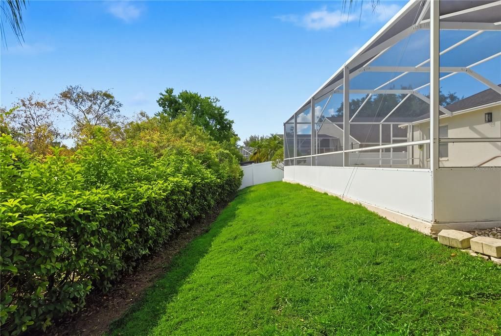 For Sale: $585,000 (5 beds, 3 baths, 2290 Square Feet)