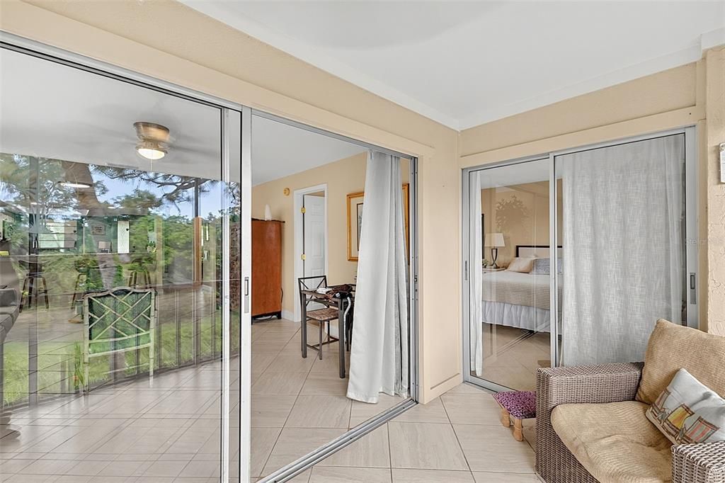 For Sale: $240,000 (2 beds, 2 baths, 1128 Square Feet)