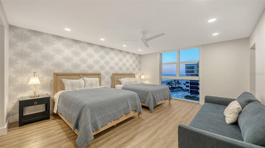 待售: $899,000 (2 贝兹, 2 浴室, 1421 平方英尺)