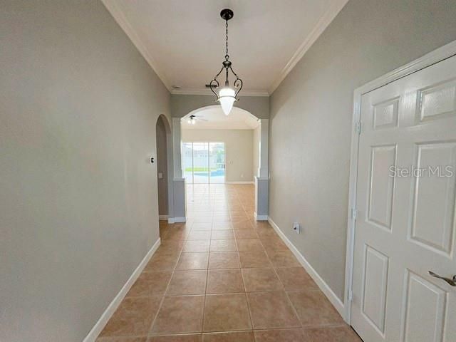En Venta: $428,000 (5 camas, 3 baños, 2549 Pies cuadrados)