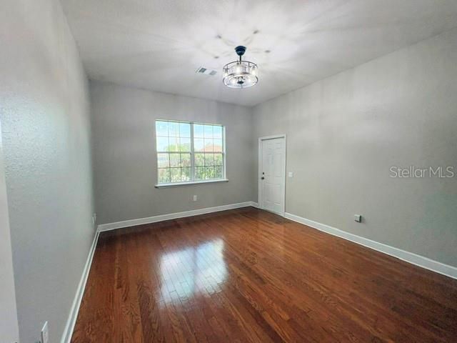 En Venta: $428,000 (5 camas, 3 baños, 2549 Pies cuadrados)