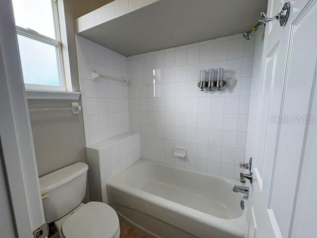 En Venta: $428,000 (5 camas, 3 baños, 2549 Pies cuadrados)