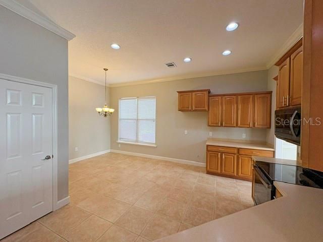 En Venta: $428,000 (5 camas, 3 baños, 2549 Pies cuadrados)