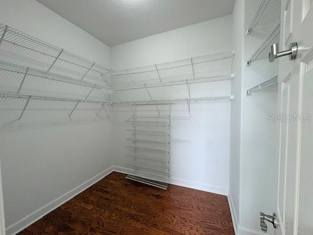 En Venta: $428,000 (5 camas, 3 baños, 2549 Pies cuadrados)