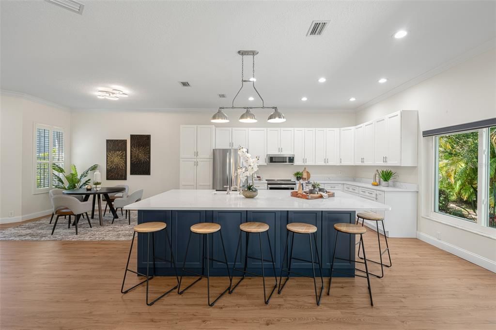 На продажу: $499,990 (3 спален, 2 ванн, 1715 Квадратных фут)