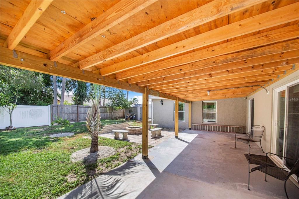 For Sale: $350,000 (4 beds, 2 baths, 2257 Square Feet)