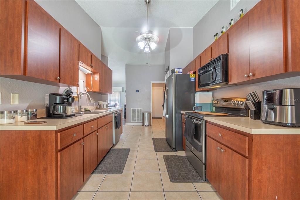 For Sale: $350,000 (4 beds, 2 baths, 2257 Square Feet)