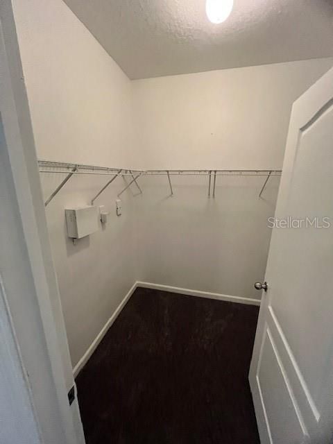 For Sale: $180,000 (1 beds, 1 baths, 765 Square Feet)