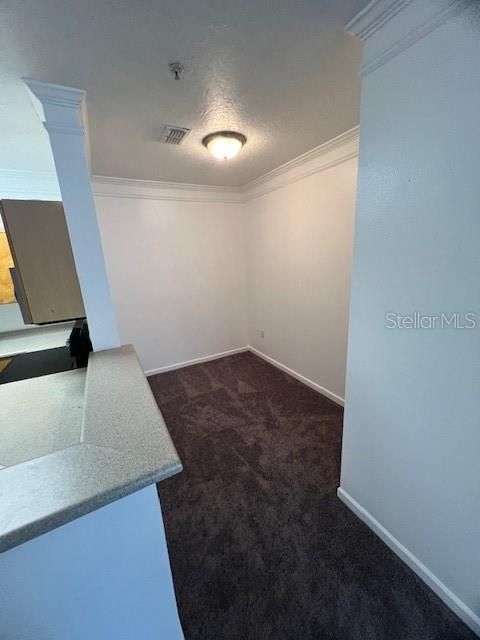 For Sale: $180,000 (1 beds, 1 baths, 765 Square Feet)