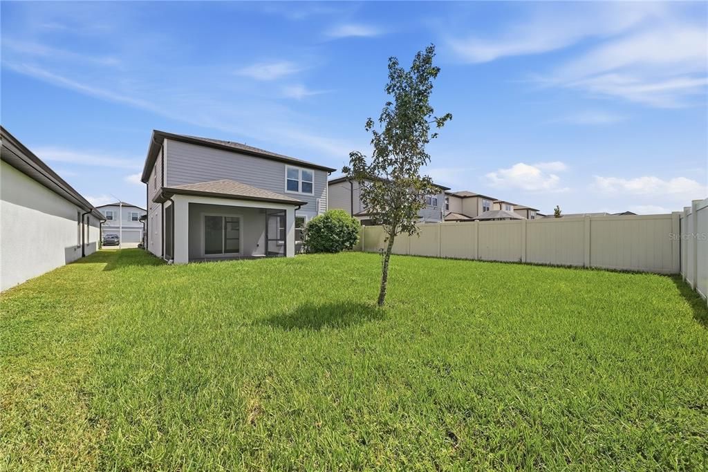 En Venta: $409,000 (4 camas, 3 baños, 2207 Pies cuadrados)