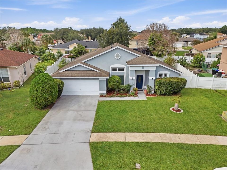For Sale: $415,000 (4 beds, 3 baths, 1770 Square Feet)