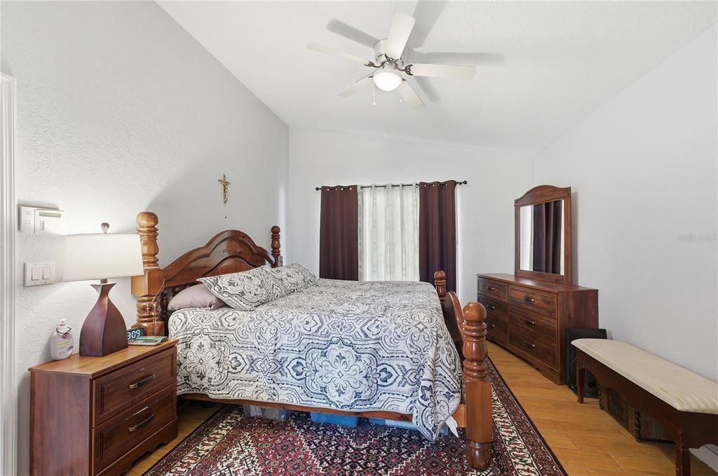 For Sale: $415,000 (4 beds, 3 baths, 1770 Square Feet)