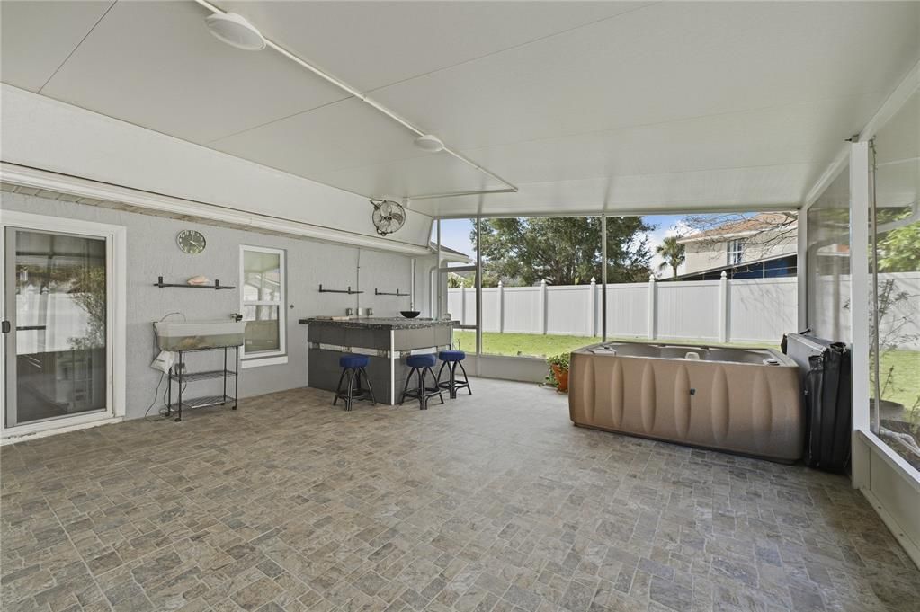 For Sale: $415,000 (4 beds, 3 baths, 1770 Square Feet)