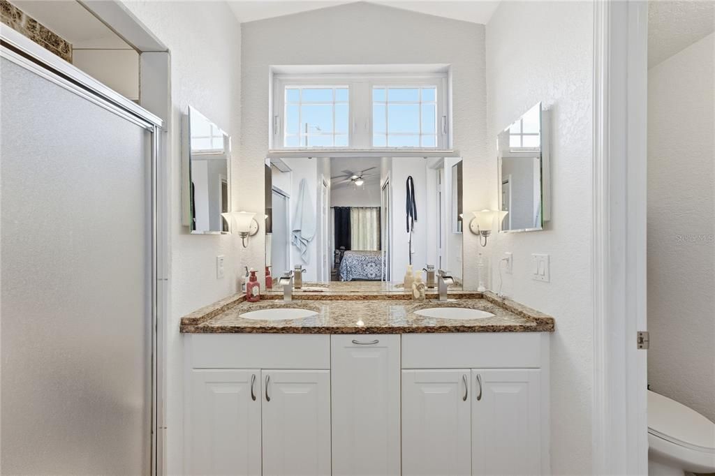 For Sale: $415,000 (4 beds, 3 baths, 1770 Square Feet)