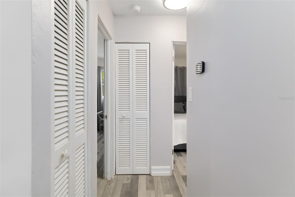 На продажу: $450,000 (3 спален, 2 ванн, 1300 Квадратных фут)
