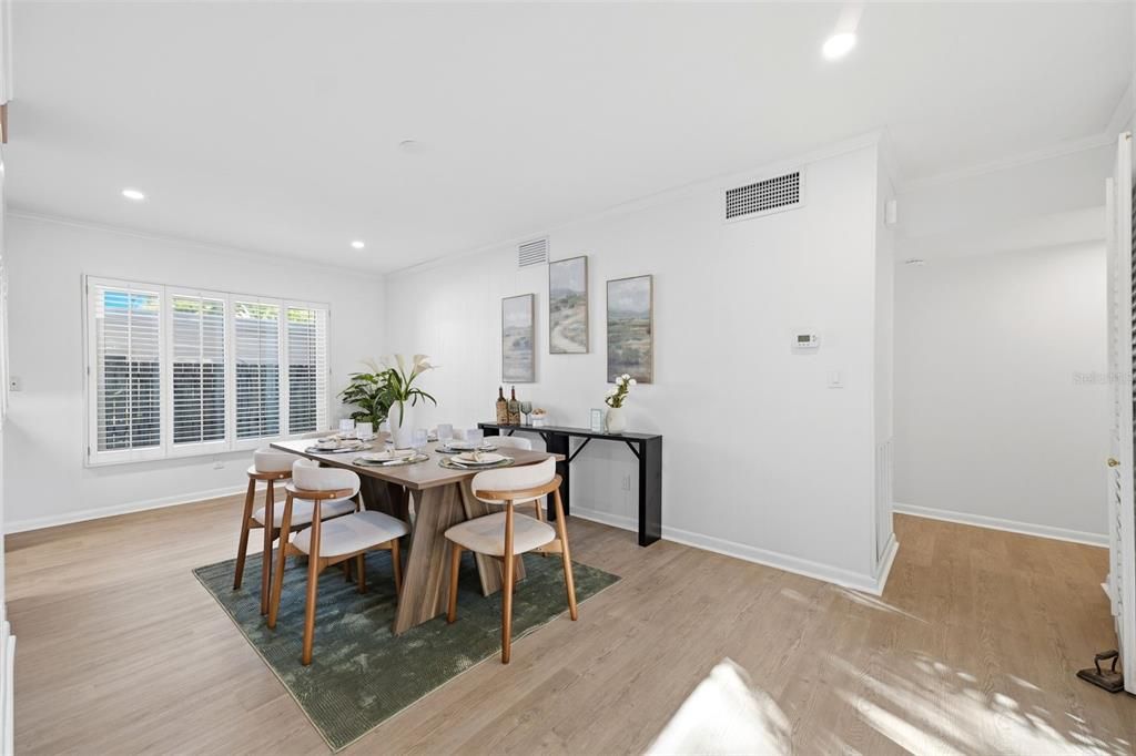 En Venta: $540,000 (4 camas, 3 baños, 2454 Pies cuadrados)