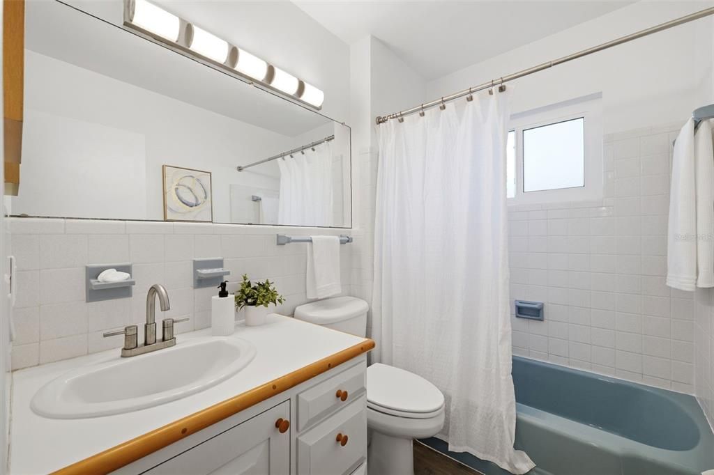 En Venta: $540,000 (4 camas, 3 baños, 2454 Pies cuadrados)