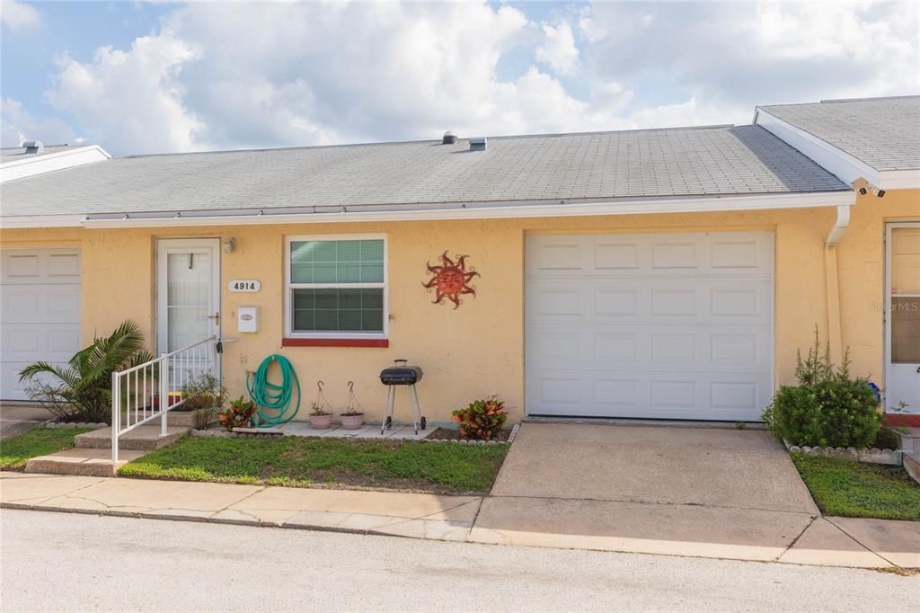For Rent: $1,195 (2 beds, 1 baths, 722 Square Feet)