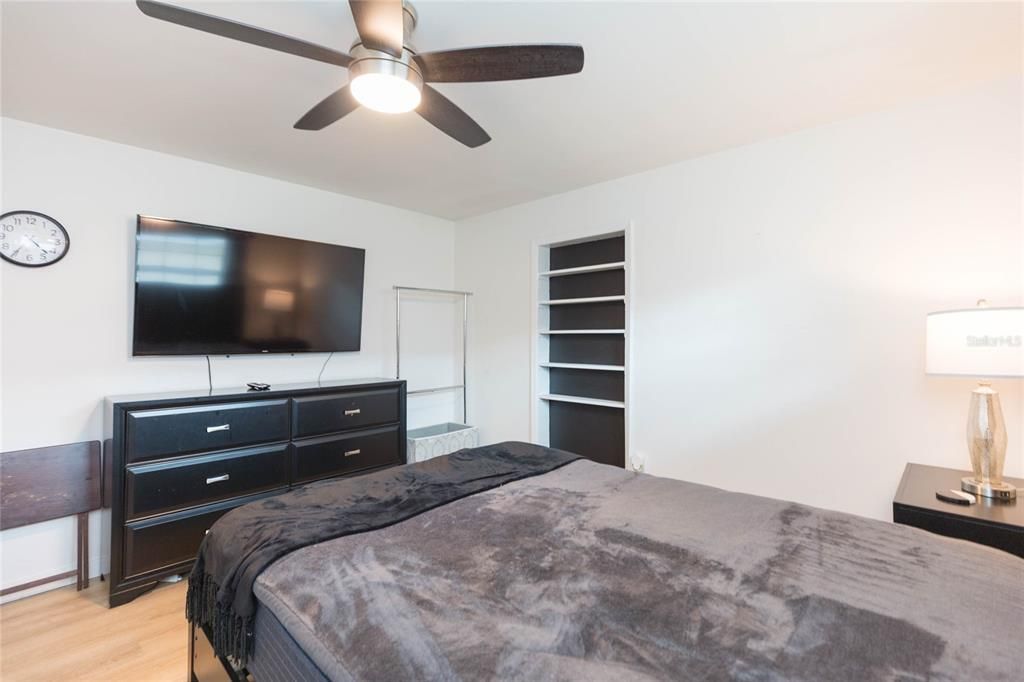 For Rent: $1,195 (2 beds, 1 baths, 722 Square Feet)