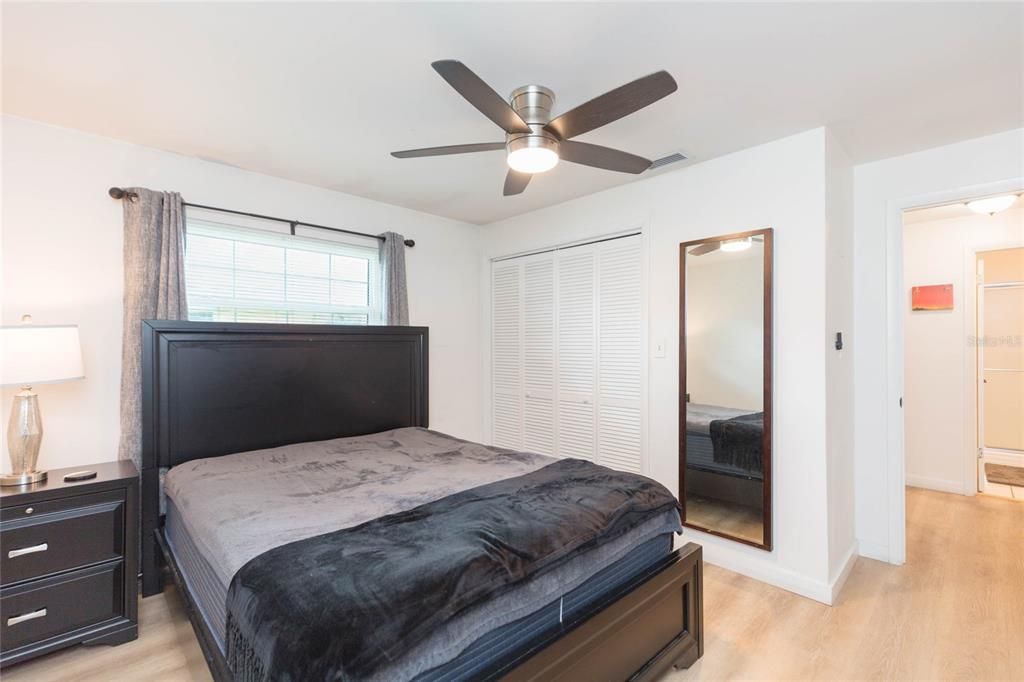 For Rent: $1,195 (2 beds, 1 baths, 722 Square Feet)