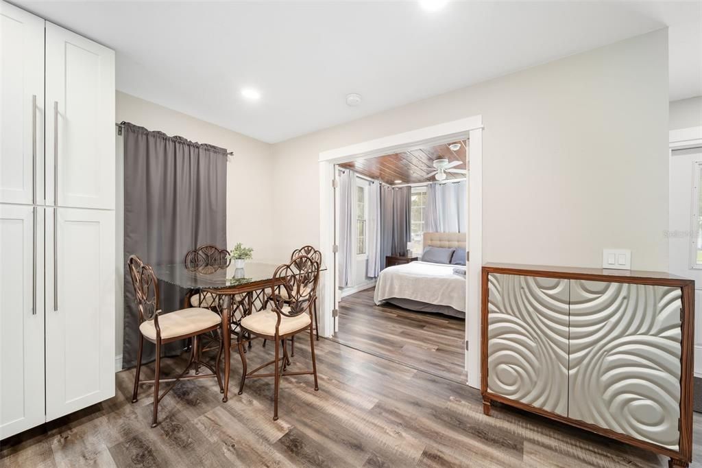 For Sale: $499,000 (3 beds, 2 baths, 1300 Square Feet)