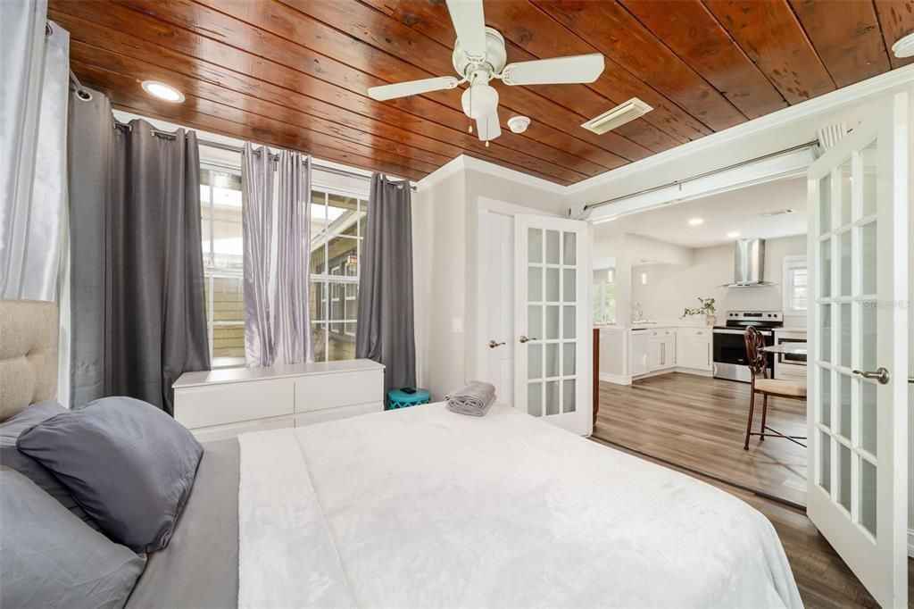 For Sale: $499,000 (3 beds, 2 baths, 1300 Square Feet)