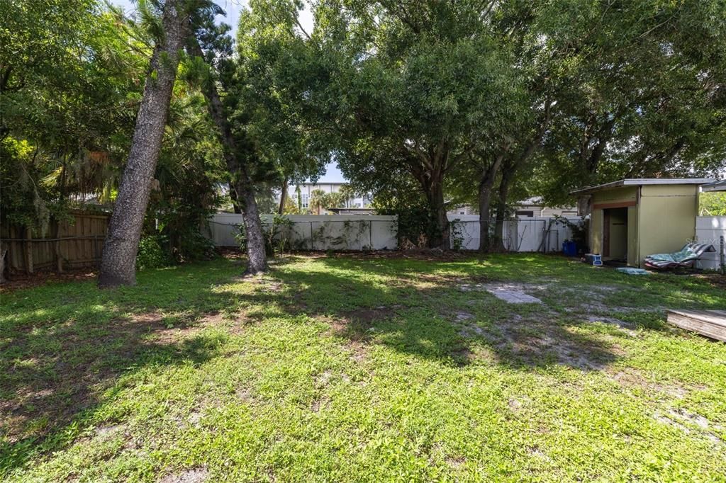 For Sale: $499,000 (3 beds, 2 baths, 1300 Square Feet)