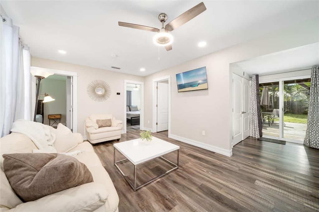 For Sale: $499,000 (3 beds, 2 baths, 1300 Square Feet)