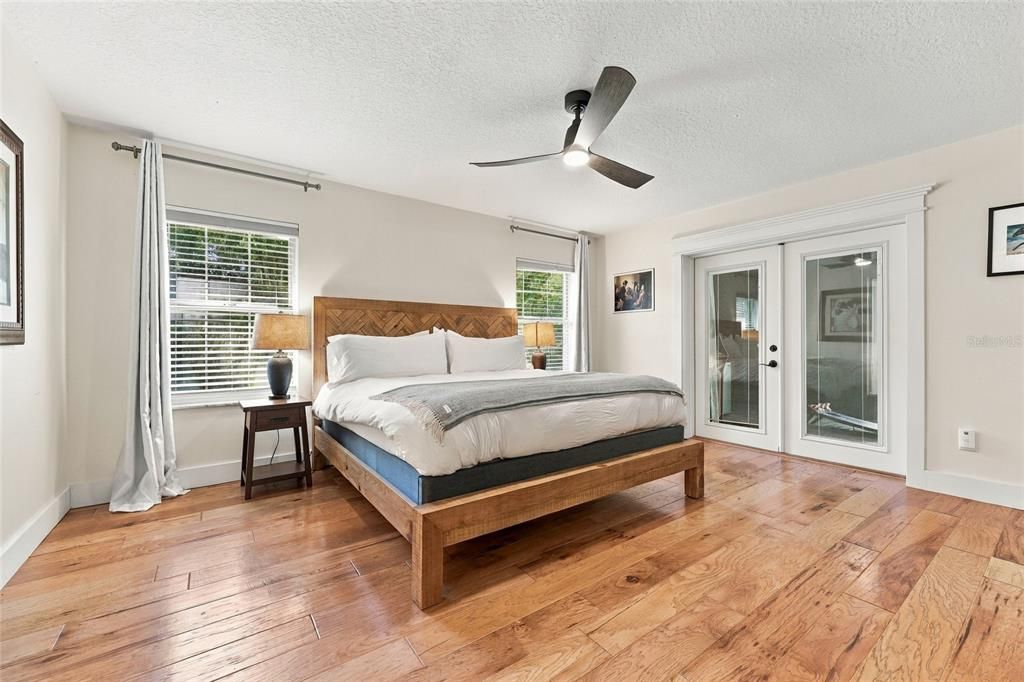For Sale: $575,000 (3 beds, 2 baths, 2404 Square Feet)
