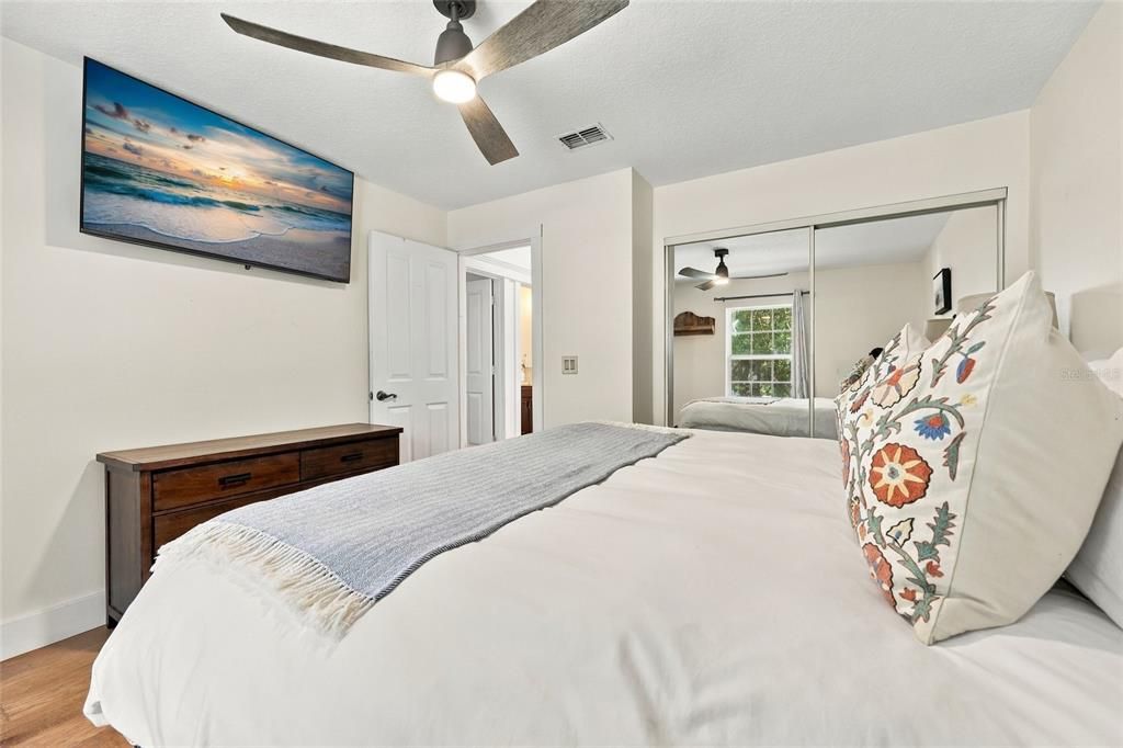 For Sale: $575,000 (3 beds, 2 baths, 2404 Square Feet)