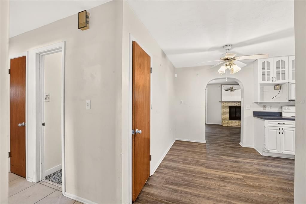 En Venta: $255,000 (3 camas, 2 baños, 1764 Pies cuadrados)