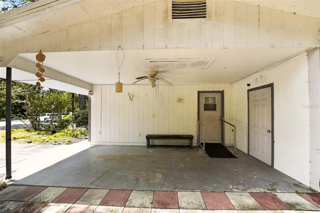 En Venta: $255,000 (3 camas, 2 baños, 1764 Pies cuadrados)