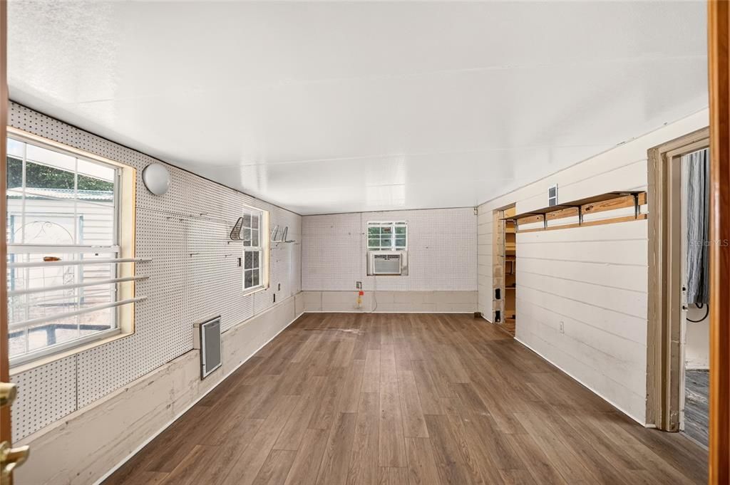 En Venta: $255,000 (3 camas, 2 baños, 1764 Pies cuadrados)