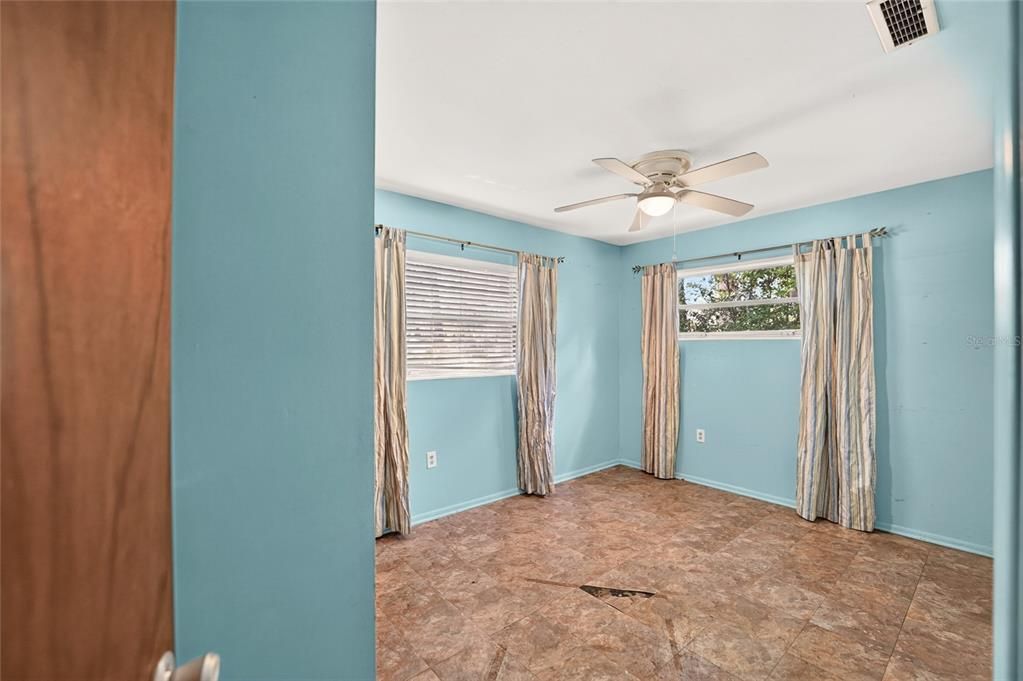 En Venta: $255,000 (3 camas, 2 baños, 1764 Pies cuadrados)