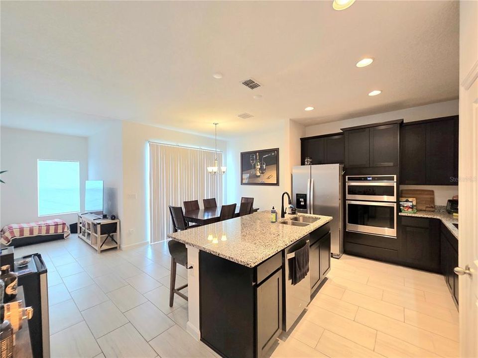 For Sale: $395,000 (4 beds, 2 baths, 1603 Square Feet)