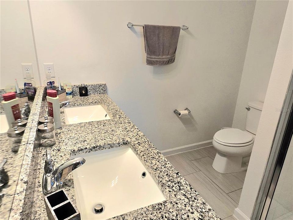 For Sale: $395,000 (4 beds, 2 baths, 1603 Square Feet)