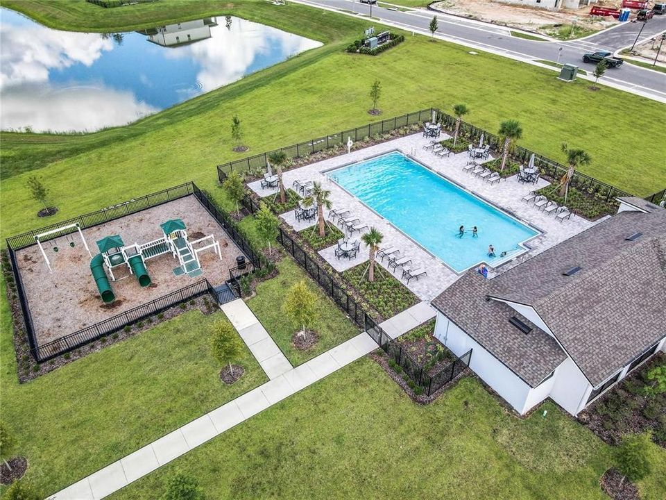 For Sale: $395,000 (4 beds, 2 baths, 1603 Square Feet)