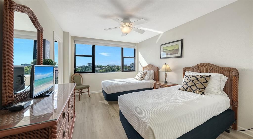 En Venta: $719,000 (2 camas, 2 baños, 1056 Pies cuadrados)