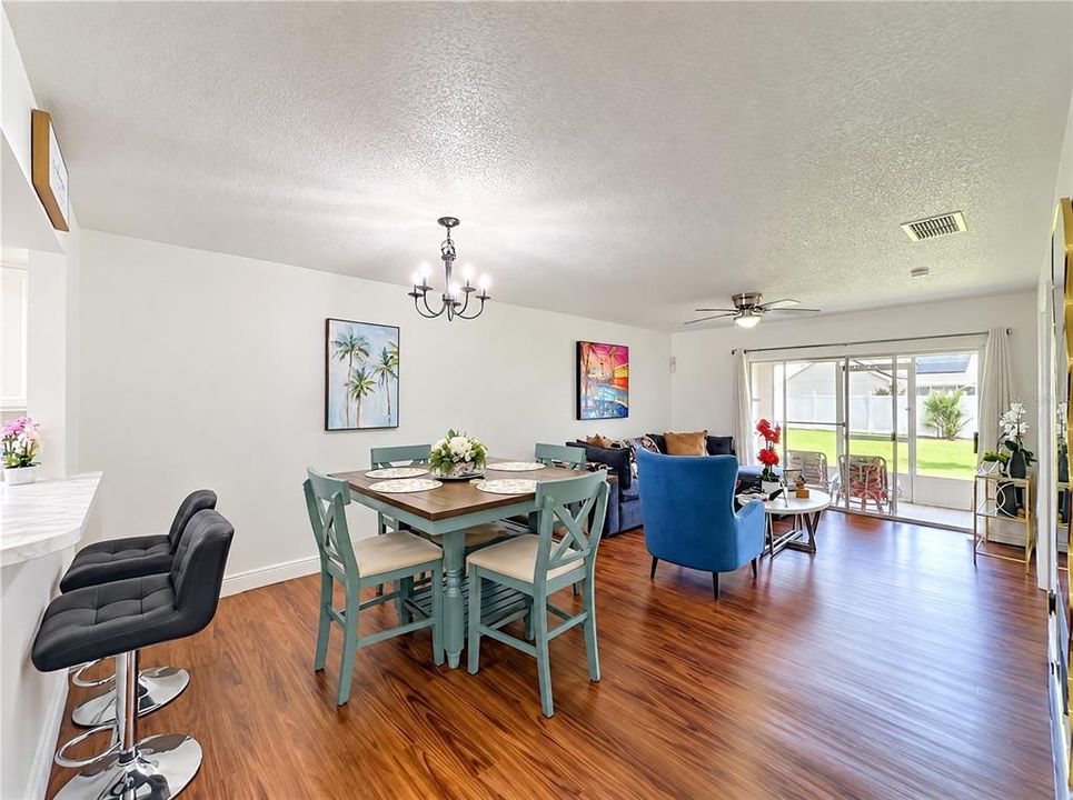 For Sale: $225,000 (3 beds, 2 baths, 1162 Square Feet)