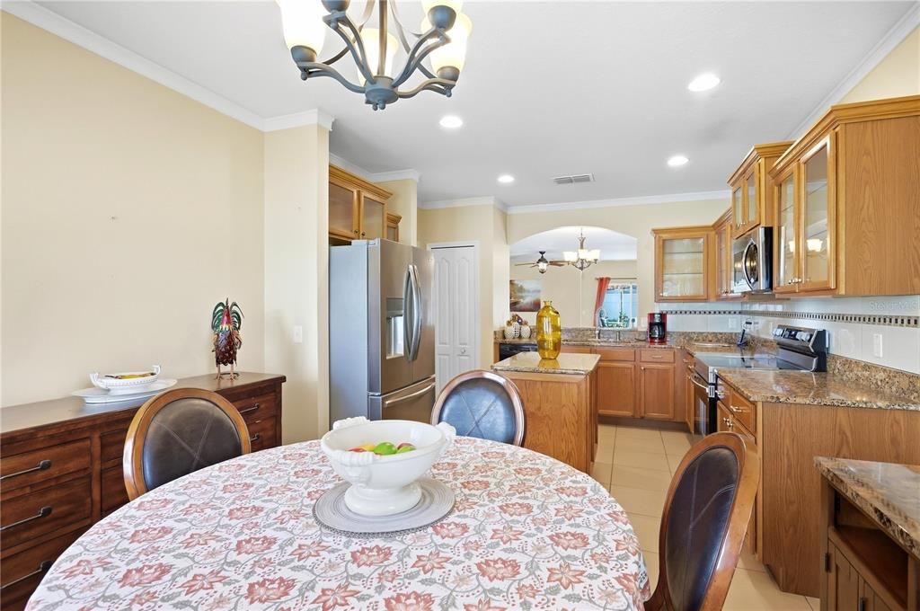 На продажу: $359,000 (3 спален, 2 ванн, 1760 Квадратных фут)