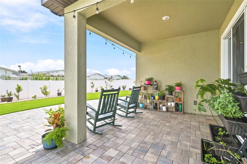 En Venta: $459,000 (3 camas, 2 baños, 1978 Pies cuadrados)