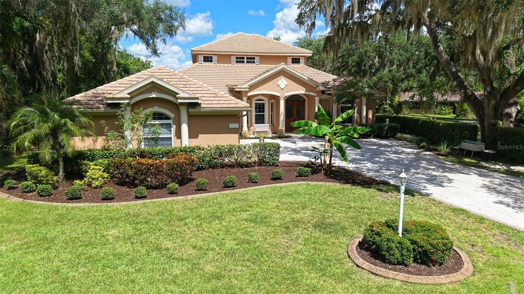 На продажу: $1,195,000 (4 спален, 3 ванн, 3813 Квадратных фут)