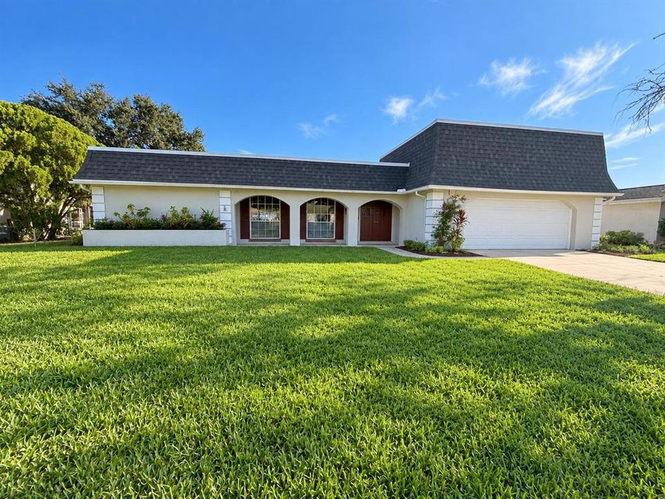 For Sale: $325,000 (3 beds, 2 baths, 1668 Square Feet)